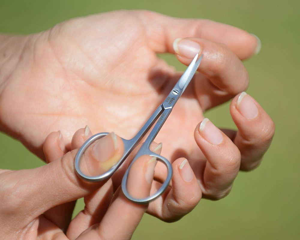 cuticle scissor