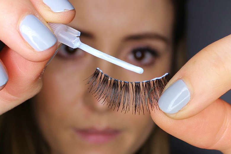 are fake eyelashes reusable