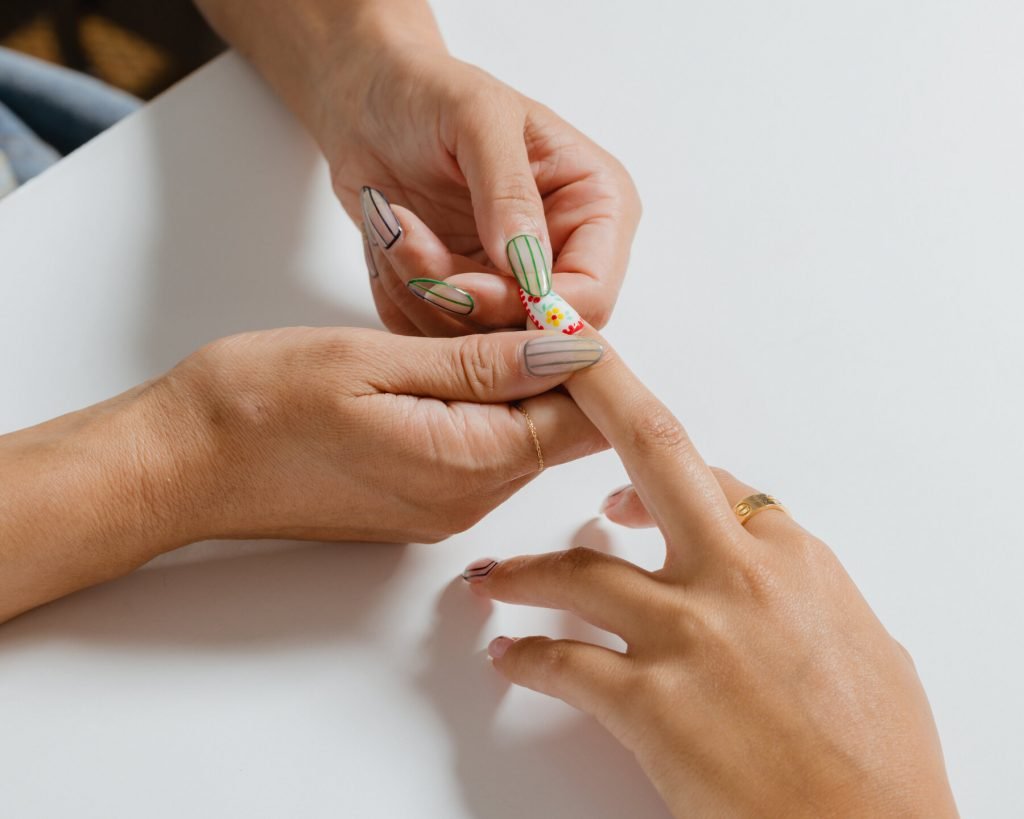 How to Apply Press On Nails at Home?