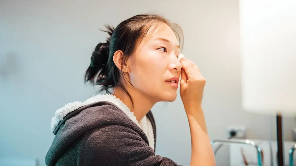 How to Choose & Use a Cruelty-Free Makeup Remover?